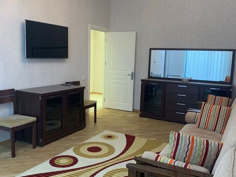 Elan №6467186 - Bakı, Sahil m., 2 otaqlı, 72 m², 6/22 mərtəbə