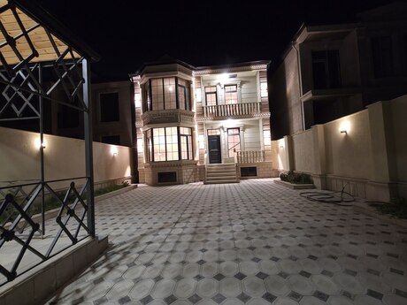 6 otaqlı həyət evi, 270 m², Qaraçuxur: 335 000 ₼ 2