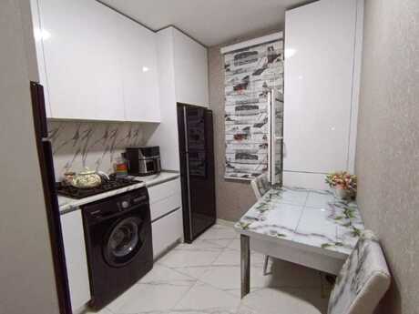Kirayə 2 otaqlı mənzil, 70 m², İnşaatçılar: 650 ₼/ay 5