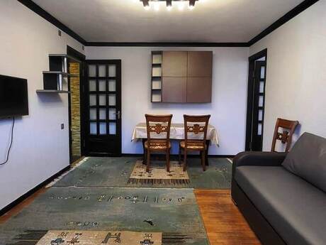2 otaq · 57 m² · 3/5 mərtəbə, Elmlər Akademiyası