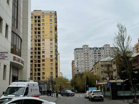 4 otaqlı mənzil, 190 m², Nəsimi: 435 000 ₼ 3