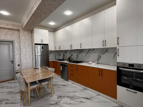 Kirayə 3 otaqlı mənzil, 148 m², Nəriman Nərimanov: 1 200 ₼/ay 2