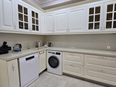 3 otaqlı mənzil, 120 m², Şah İsmayıl Xətai: 400 000 ₼ 3