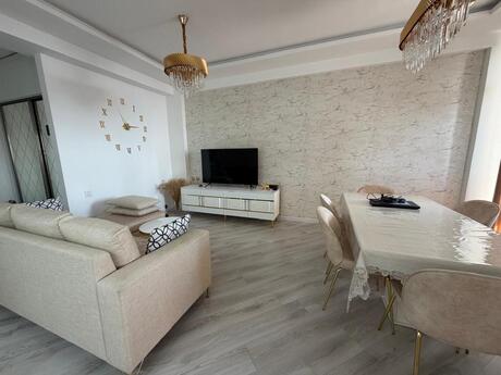 Elan №6467461 - Bakı, Həzi Aslanov m., 2 otaqlı, 67 m², 15/17 mərtəbə