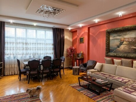 Elan №6467479 - Bakı, 28 May m., 3 otaqlı, 160 m², 3/16 mərtəbə