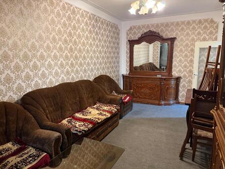 Elan №6467487 - Bakı, 8-ci mikrorayon q., 3 otaqlı, 80 m², 2/9 mərtəbə