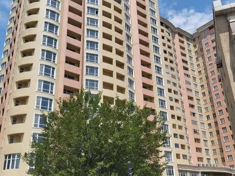 3-комнатная квартира, 138 м², Azadlıq Prospekti: 310 000 ₼ 3