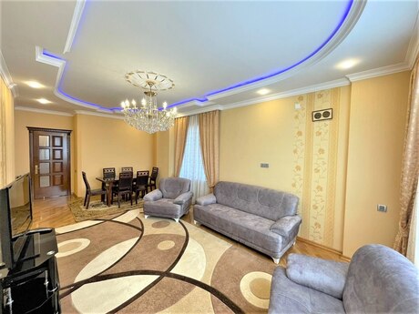 Kirayə 3 otaqlı mənzil, 130 m², Nərimanov: 1 000 ₼/ay 3