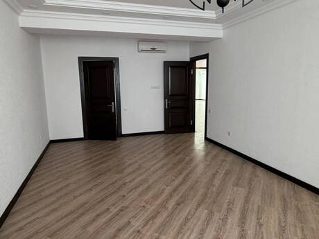 Kirayə 4 otaqlı mənzil, 180 m², İnşaatçılar: 1 000 ₼/ay 3