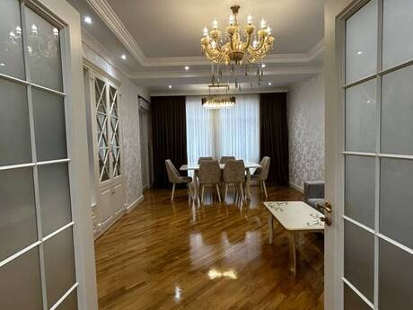 3-комнатная квартира, 134 м², Elmlər Akademiyası: 390 000 ₼ 3