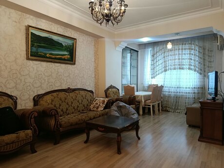 3 otaqlı mənzil, 120 m², Elmlər Akademiyası: 415 000 ₼ 2
