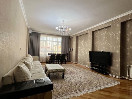 Объявление №6467627 - Баку, пос. Ени Ясамал, 3-комн., 145 м², 18/18 этаж