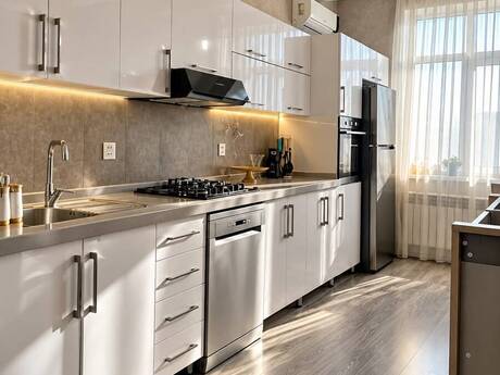 3-room apartment for rent, 90 m², Xalqlar Dostluğu: 870 ₼/mo 4