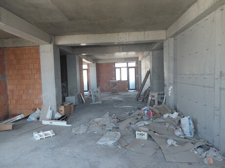 3 otaq · 127 m² · 9/10 mərtəbə, Azadlıq Prospekti