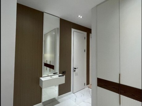 3 rooms · 86 m² · floor 7/7, Ağ şəhər