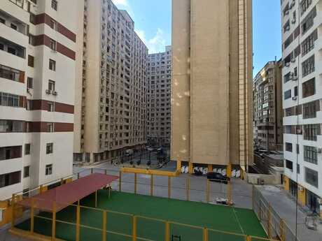 2 otaqlı mənzil, 72 m², 20 Yanvar: 240 000 ₼ 3