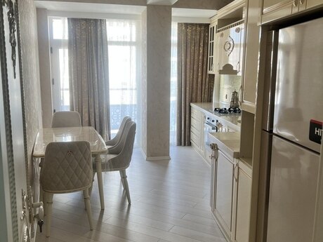 Kirayə 2 otaqlı mənzil, 110 m², Nizami: 1 400 ₼/ay 4