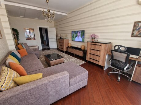 2-room apartment, 100 m², Crown City Residence: 385 000 ₼ 2