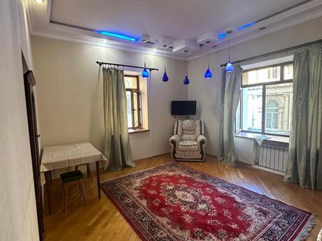 Kirayə 2 otaqlı mənzil, 70 m², İçəri Şəhər: 850 ₼/ay 3