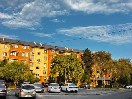 Elan №6463811 - Bakı, Qara Qarayev m., 3 otaqlı, 65 m², 5/5 mərtəbə