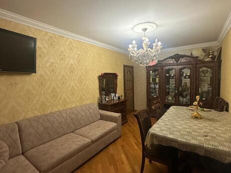 Объявление №6401870 - Баку, м. Мемар Аджеми, 3-комн., 80 м², 2/9 этаж