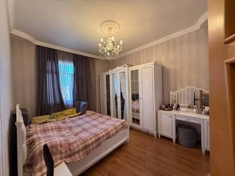 3-room apartment for rent, 96 m², İçəri Şəhər: 1 300 ₼/mo 3
