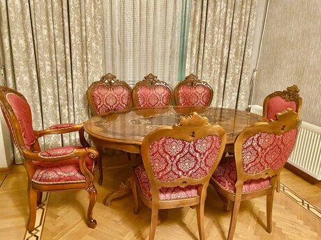 Kirayə 3 otaqlı mənzil, 130 m², İnşaatçılar: 1 000 ₼/ay 2