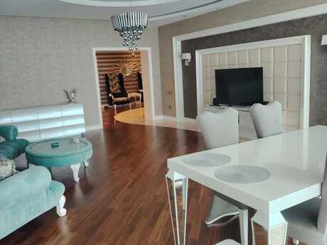 Kirayə 3 otaqlı mənzil, 190 m², Şah İsmayıl Xətai: 2 000 ₼/ay 5
