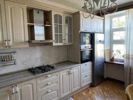 Объявление №6455871 - Баку, м. Ичеришехер, 3-комн., 106 м², 4/5 этаж