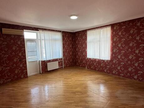 Kirayə 4 otaqlı mənzil, 167 m², Nizami: 1 000 ₼/ay 4