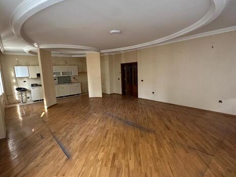 Kirayə 4 otaqlı mənzil, 167 m², Nizami: 1 000 ₼/ay 2