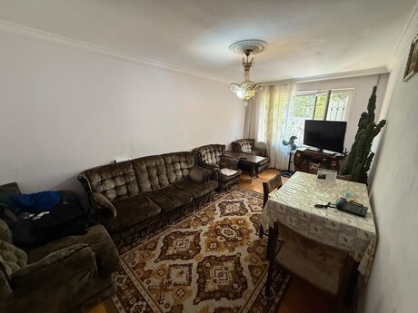 Объявление №6467984 - Баку, м. Нефтчиляр, 3-комн., 80 м², 1/5 этаж