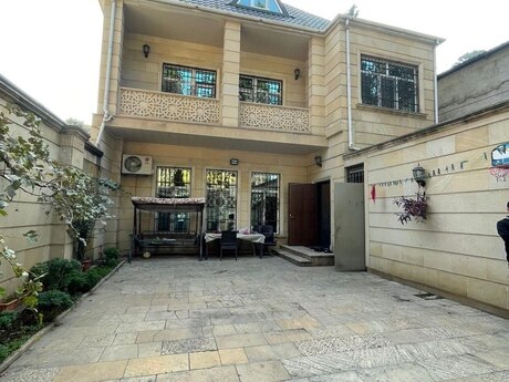 6 otaqlı həyət evi, 220 m², Biləcəri: 690 000 ₼ 2