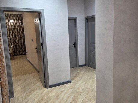 Kirayə 3 otaqlı mənzil, 120 m², 28 May: 1 300 ₼/ay 3