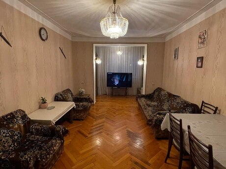 3 otaq · 65 m² · 4/5 mərtəbə, Gənclik
