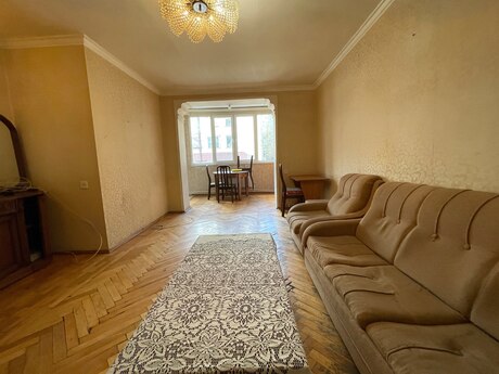 Elan №6468095 - Bakı, Elmlər Akademiyası m., 3 otaqlı, 70 m², 2/5 mərtəbə