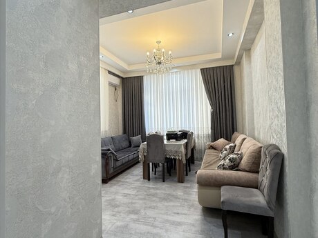 2 otaqlı mənzil, 77 m², 20 Yanvar: 195 000 ₼ 5