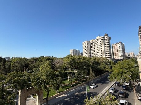 Elan №6468211 - Bakı, Nərimanov r., 2 otaqlı, 52 m², 4/4 mərtəbə
