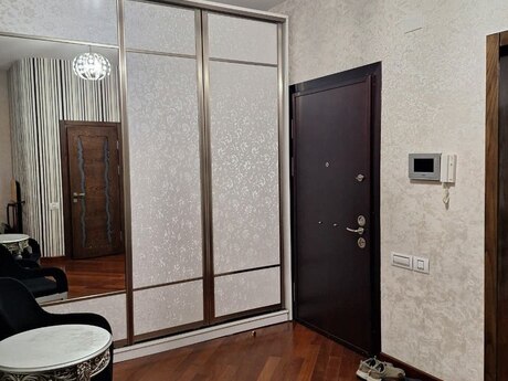 4-комнатная квартира, 213 м², Altes Plaza: 750 000 ₼ 3