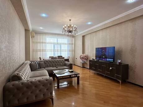 Объявление №6468222 - Баку, м. Ази Асланов, 3-комн., 100 м², 16/17 этаж