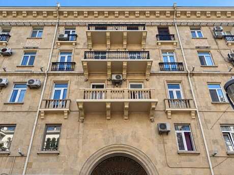 Elan №6468415 - Bakı, Sahil m., 2 otaqlı, 60 m², 4/5 mərtəbə