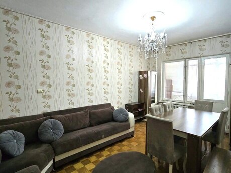 4 otaq · 100 m² · 7/9 mərtəbə, Bakıxanov