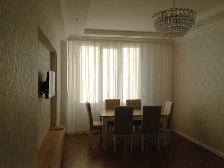 Kirayə 2 otaqlı mənzil, 74,8 m², İnşaatçılar: 990 ₼/ay 3
