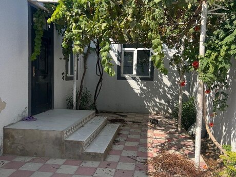 4 otaqlı həyət evi, 110 m², Binə: 73 000 ₼ 5