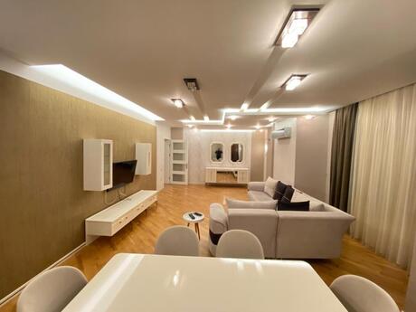 Elan №6468618 - Bakı, Elmlər Akademiyası m., 3 otaqlı, 140 m², 4/16 mərtəbə