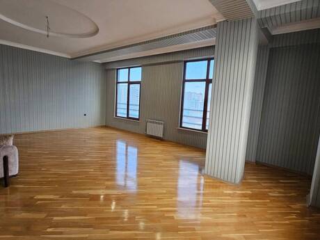 3 otaqlı mənzil, 141 m², 8 Noyabr: 450 000 ₼ 4