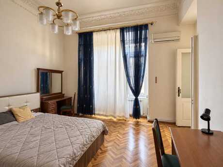 3-комнатная квартира, 90 м², İçəri Şəhər: 285 000 ₼ 5