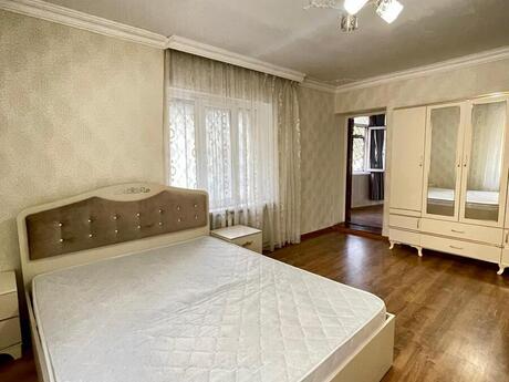 3-room apartment for rent, 100 m², İnşaatçılar: 800 ₼/mo 5