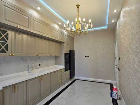 4 otaqlı mənzil, 232 m², 28 May: 780 000 ₼ 3
