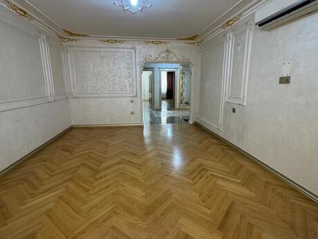 Аренда: 4-комнатная квартира, 160 м², İnşaatçılar: 950 ₼/мес 3